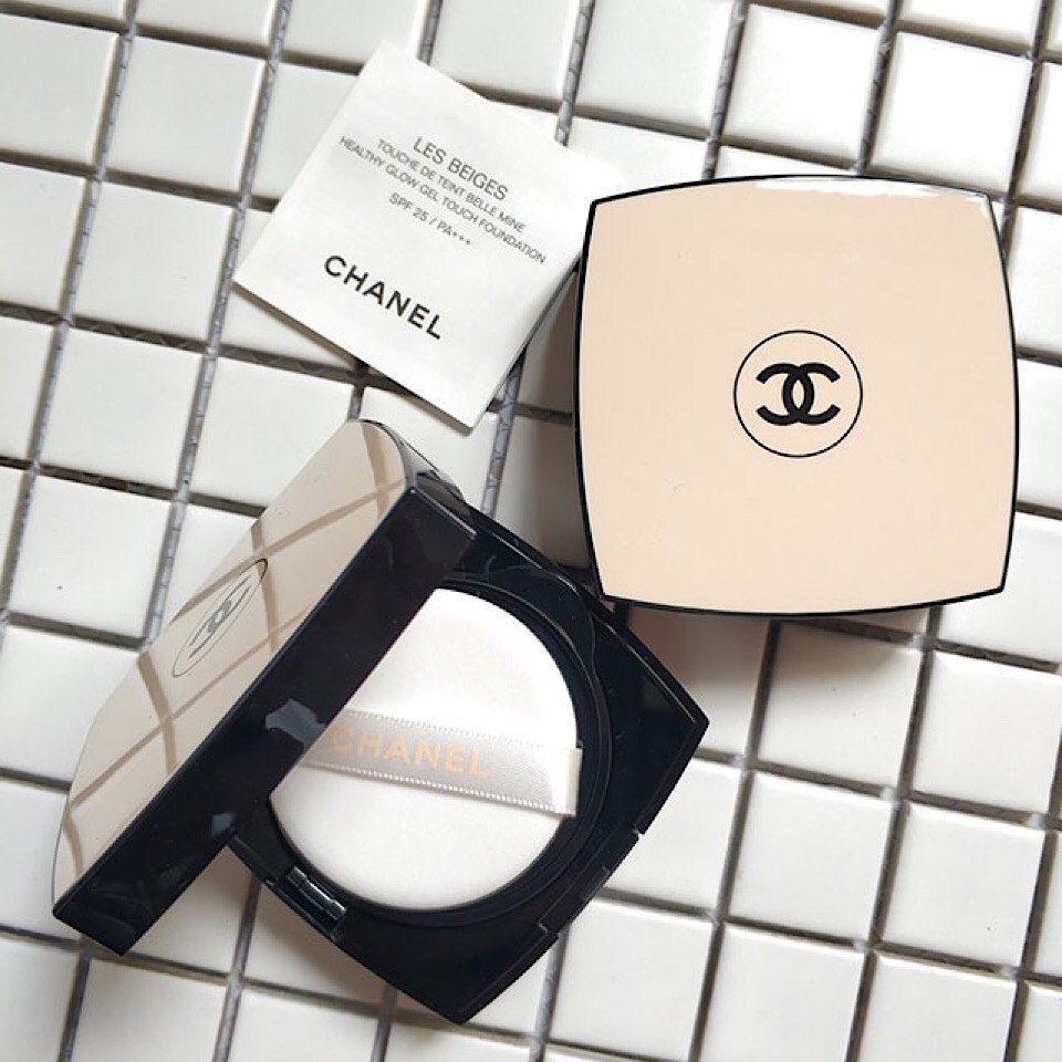 Chanel Les Beiges Healthy Glow Gel Touch Foundation